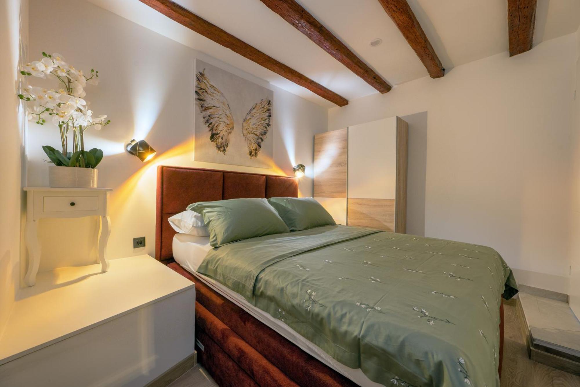 Apartmán Bernard Deluxe Renovated Peaceful Old Town Gem Split Exteriér fotografie