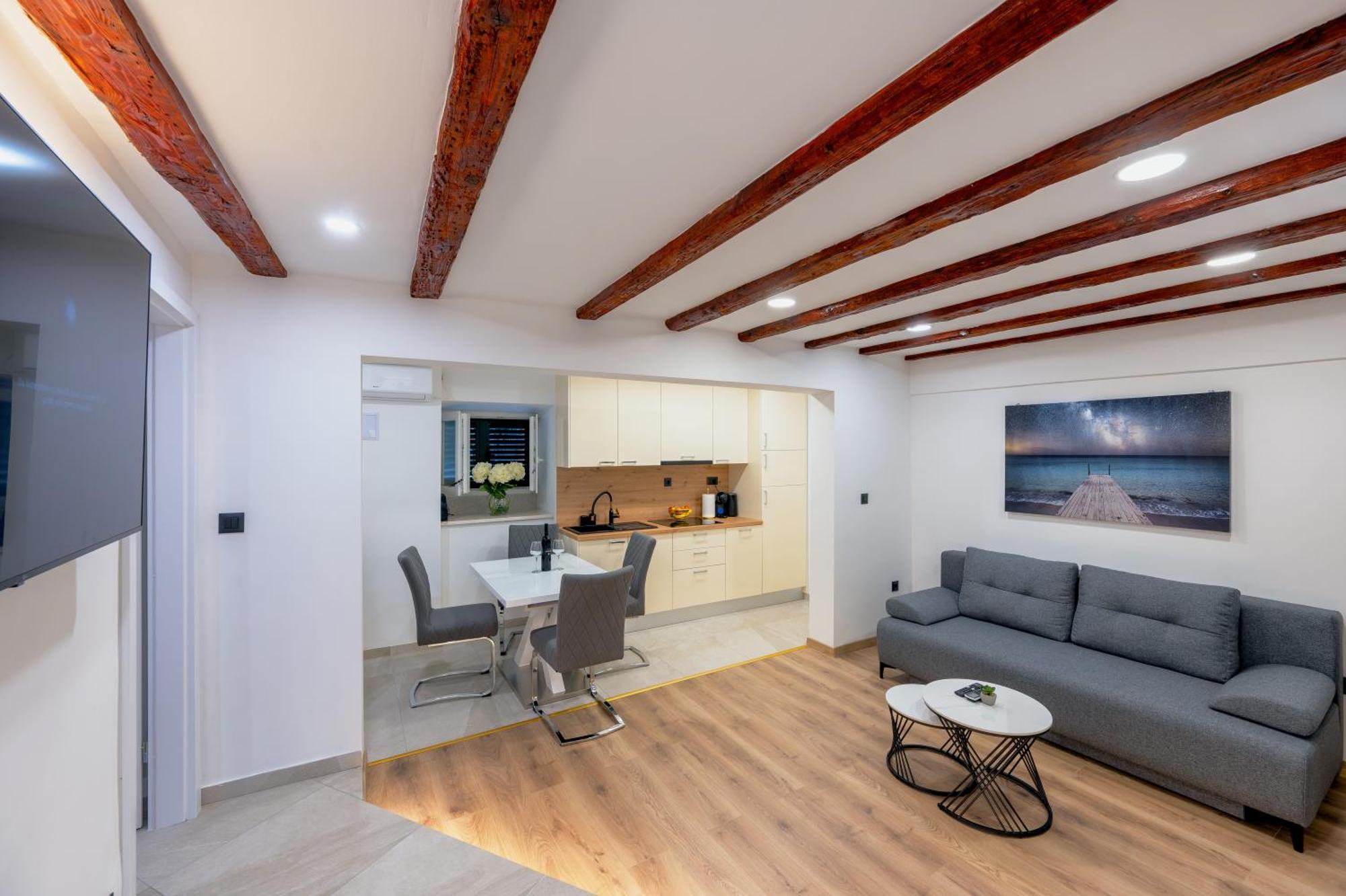 Apartmán Bernard Deluxe Renovated Peaceful Old Town Gem Split Exteriér fotografie
