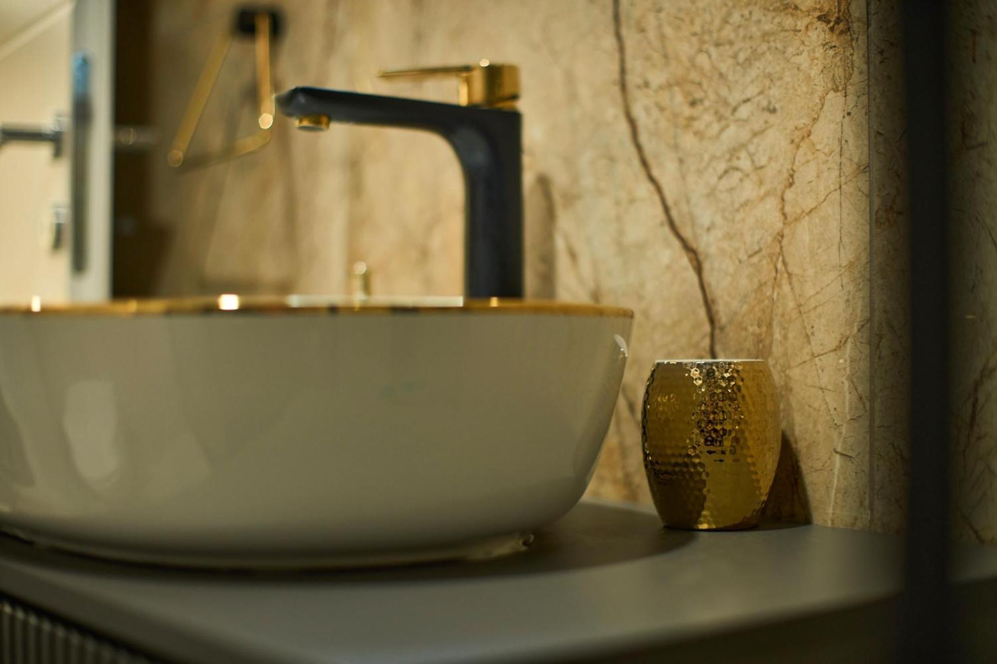 Apartmán Bernard Deluxe Renovated Peaceful Old Town Gem Split Exteriér fotografie