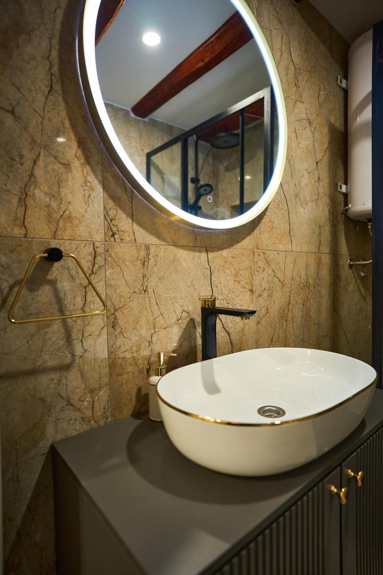 Apartmán Bernard Deluxe Renovated Peaceful Old Town Gem Split Exteriér fotografie